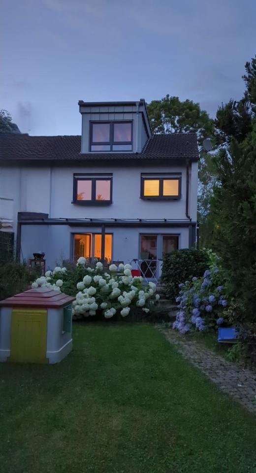 Thumbnail-Komplett modernisierte und energieeffiziente Doppelhaushälfte