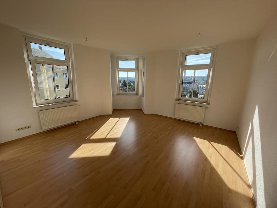 Thumbnail-Attraktive, helle 3 Zi. Wohnung mit Personenaufzug