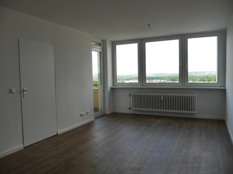 Thumbnail-Schöne 2-Zimmer-Wohnung mit Skyline-Blick in Maintal-Bischofsheim zu vermieten
