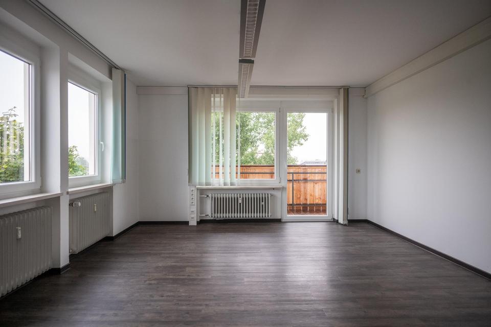 Thumbnail-Großzügige 3-4 Zimmer-Wohnung in Vilsbiburg 114 m² im 2. OG
