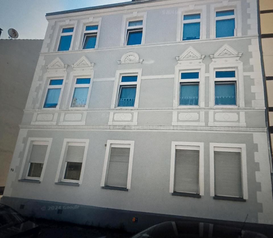 Thumbnail-Top Mehrfamilienhaus mit 8 Garagen WerkstattHalle