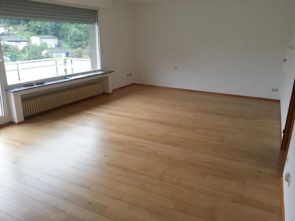 Thumbnail-Maisonette Wohnung 125m2 5 Zimmer und 1 Parkplatz