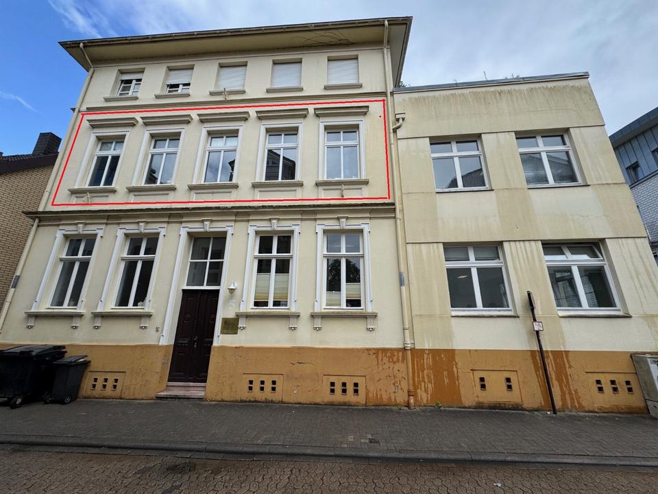 Thumbnail-Herford Innenstadt, helle komplett renovierte 3 Zi.-Küche-Bad-Balkon-Wohnung im 1.OG Denkmalschutzobjekt