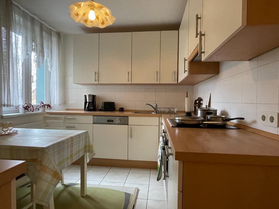 Thumbnail-WG, möblierte 3,5-Zimmer-Wohnung mit Balkon im Nordzentrum