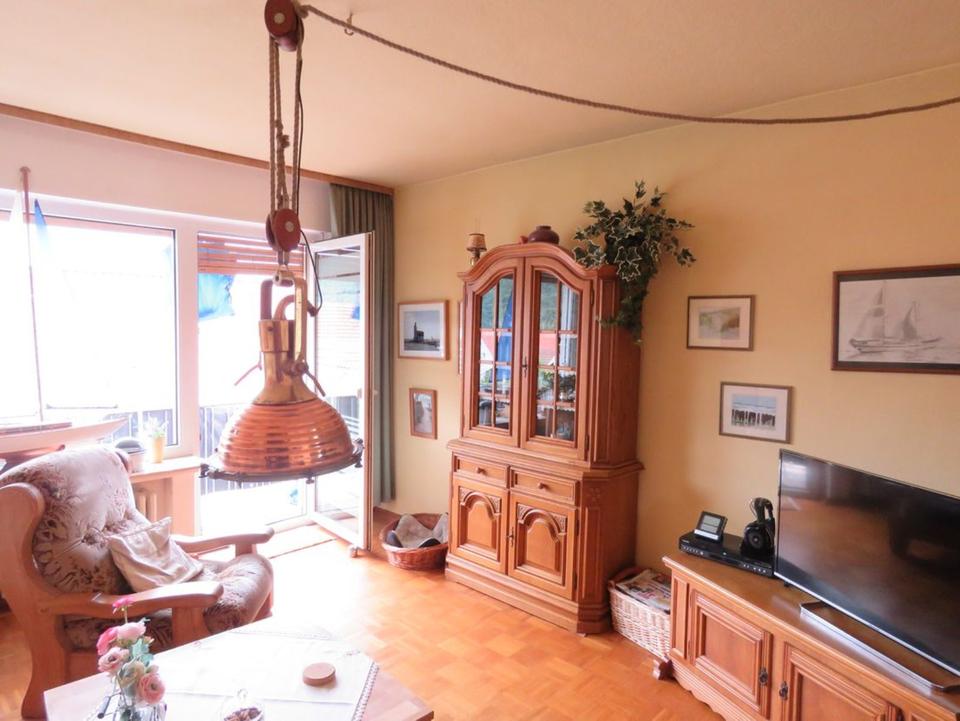 Thumbnail-Helle 3-Zimmerwohnung mit offener Küche, Kamin und Gartennutzung zu vermieten