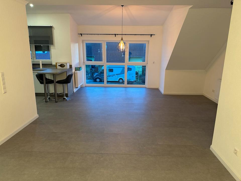 Thumbnail-Helle & Moderne 4-Zimmer-Wohnung mit EBK