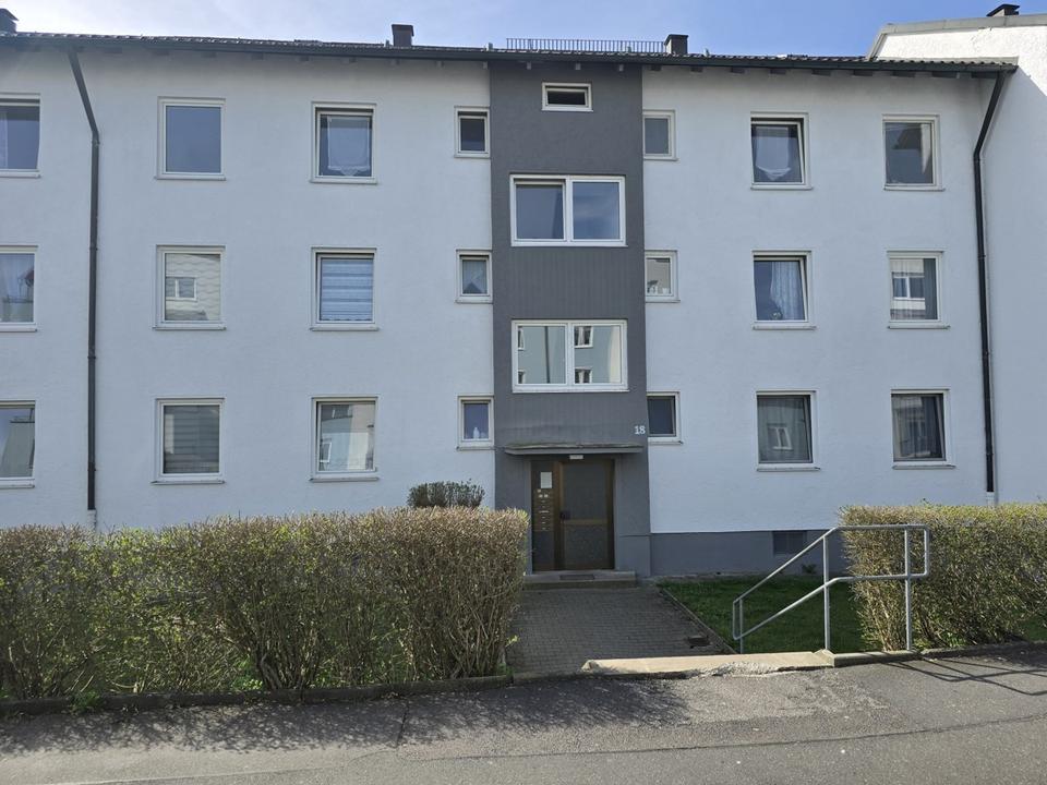 Thumbnail-Gemütliche 3-Zi.-Wohnung in Amberg mit Balkon - frei ab 01.04.2026 - Mosacher Weg 20, 92224 Amberg