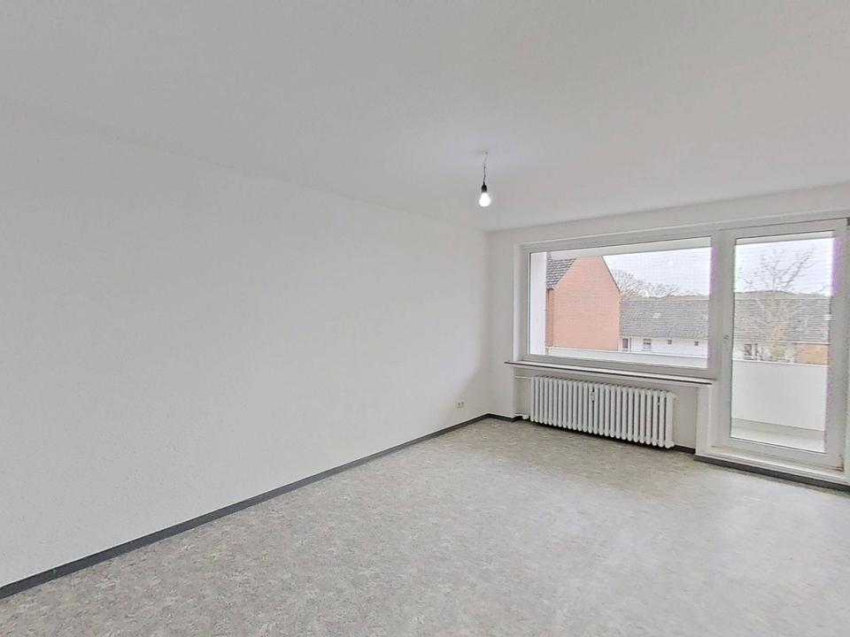 Thumbnail-**RENOVIERT** Helle 3-Zimmer-Wohnung mit BALKON in ruhiger Wohnlage