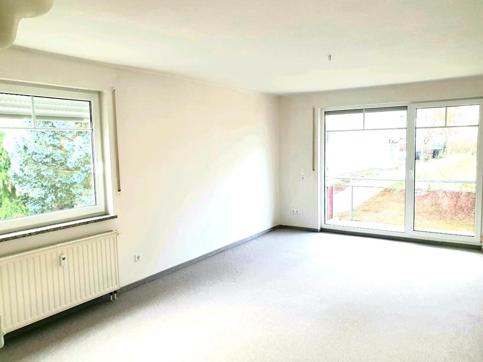 Thumbnail-2 Raum Wohnung, gr. Wohnzimmer und Balkon, Nußberg-Carré, TG mögl