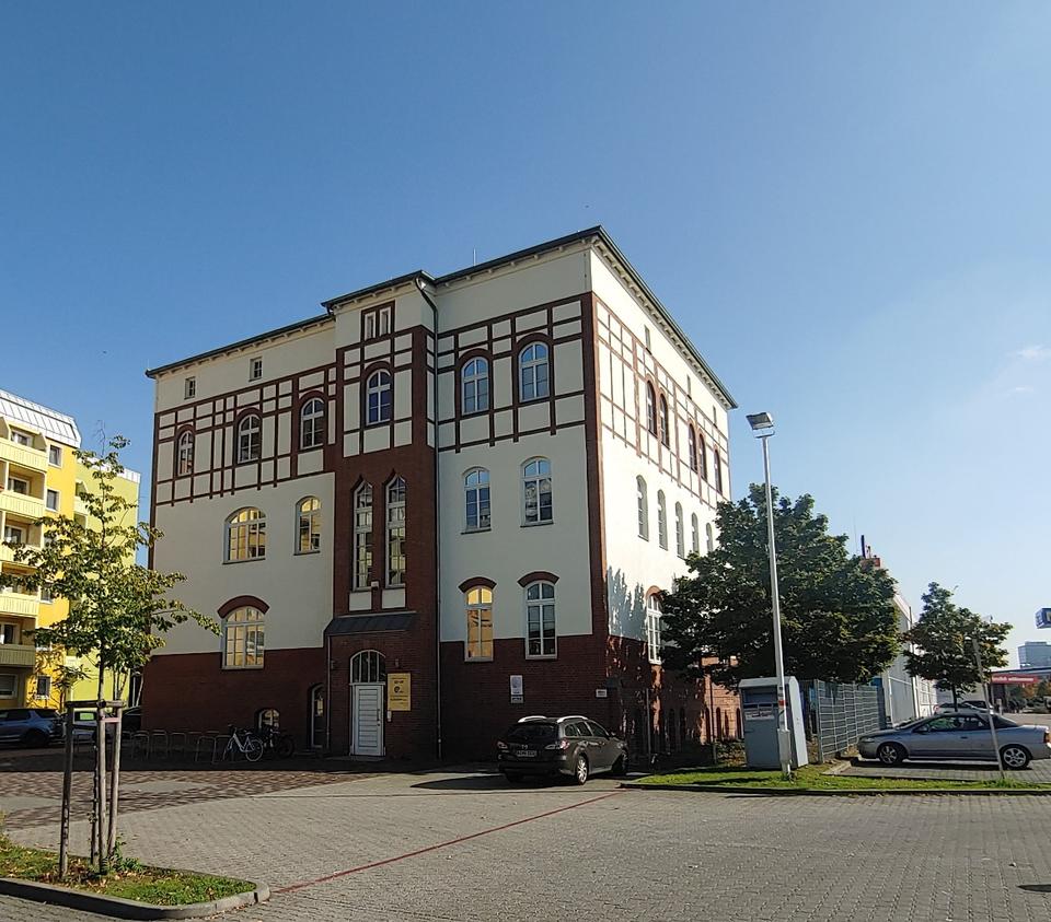 Thumbnail-Bürofläche am Ostbahnhof – All-In: Parken, Reinigung, Strom, Konferenz