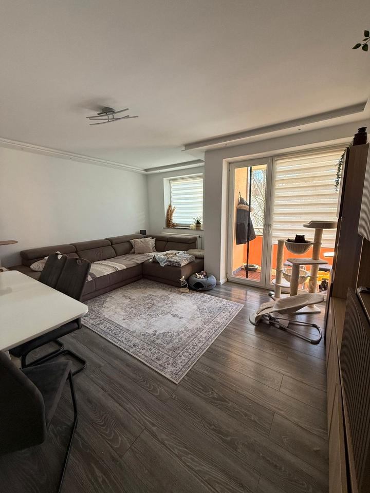 Thumbnail-Großzügige Duplex-Eigentumswohnung mit ausgebautem Dachboden