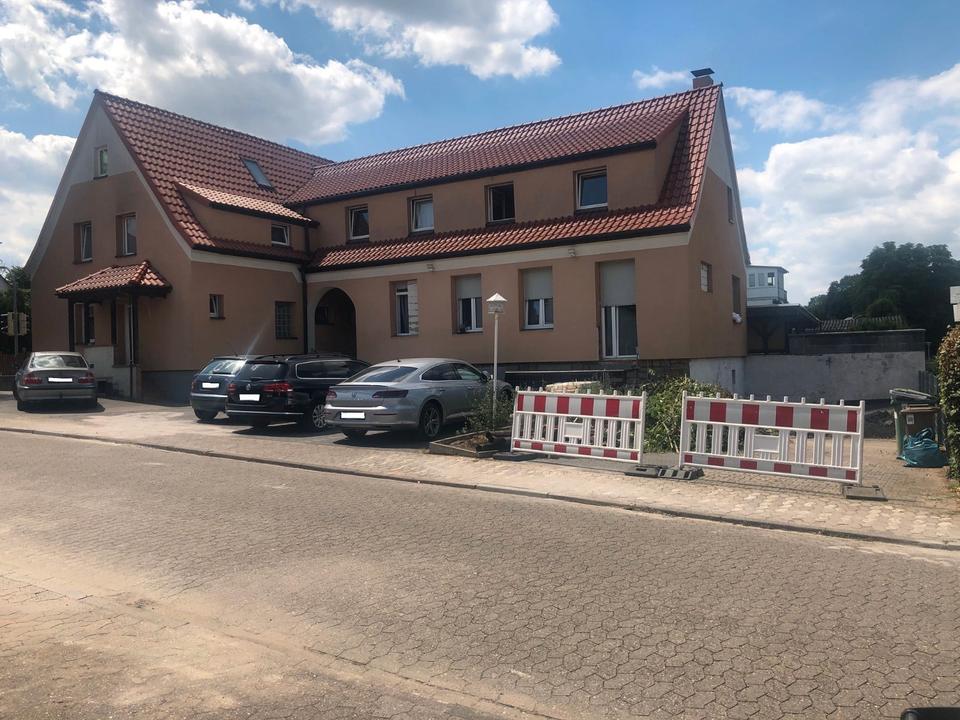 Thumbnail-Drei Wohneinheiten-Kernsaniert-Ideale Kapitalanlage-Mehrgeneratio