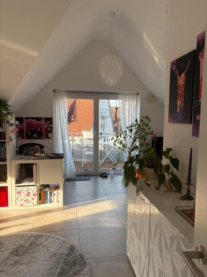 Thumbnail-Moderne, schöne 2 Zimmerwohnung zur Zwischenmiete (6 Monate)