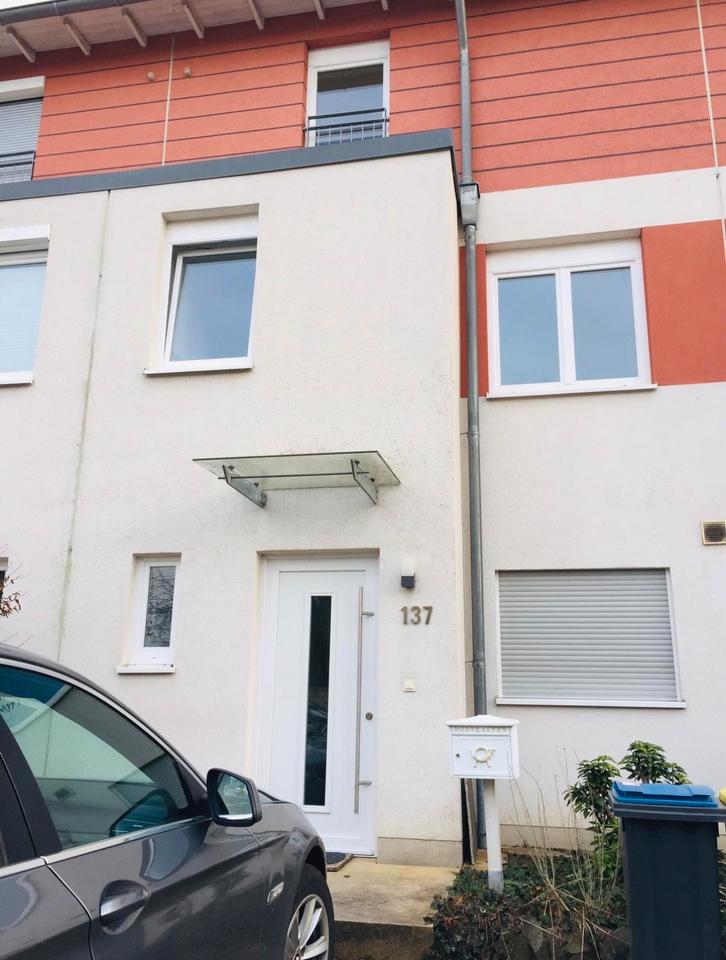 Thumbnail-Reihenhaus in Köln Merheim mit Garten und Sonnenterrasse