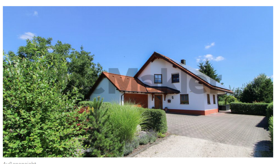 Thumbnail-Einfamilienhaus mit 2 Einliegerwohnungen und großem Grundstück.