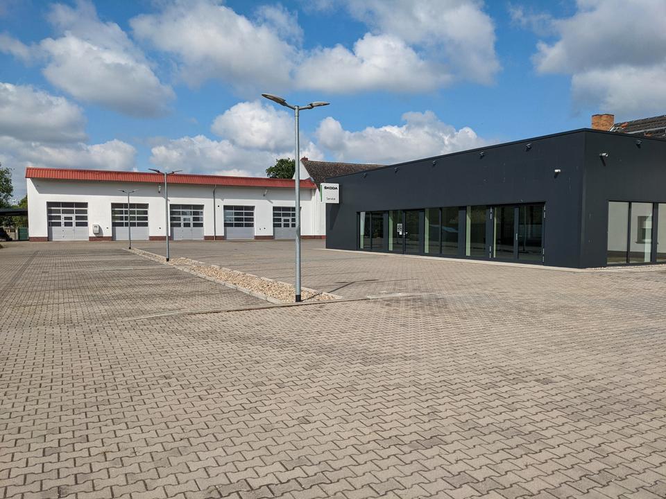 Thumbnail-Ehemaliges Autohaus zur gewerbllichen Mietnutzung