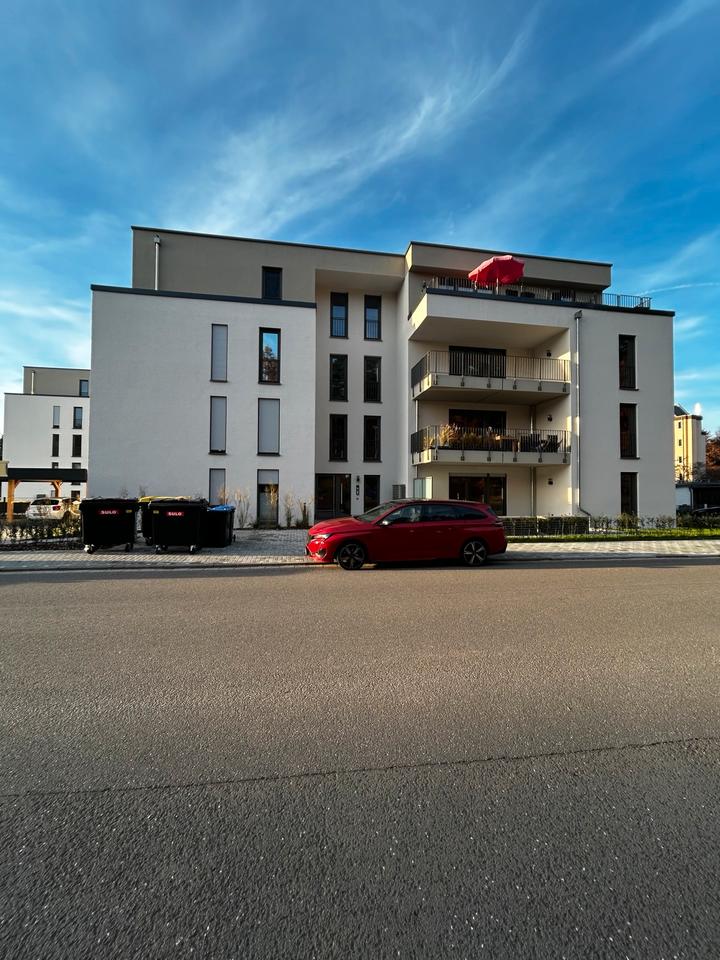 Thumbnail-Moderne 1,5 Zimmer-Wohnung mit großem Balkon & Einbauküche