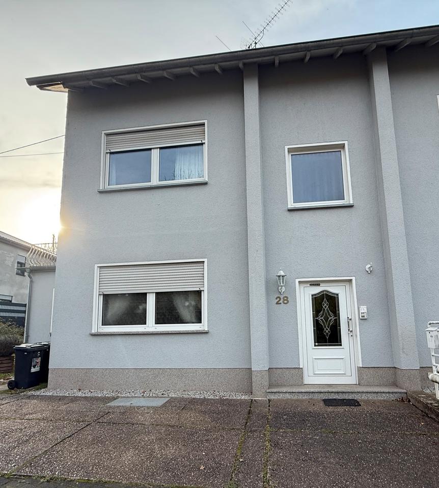 Thumbnail-Ruhige 4 Zimmer Wohnung 66352 Nassweiler