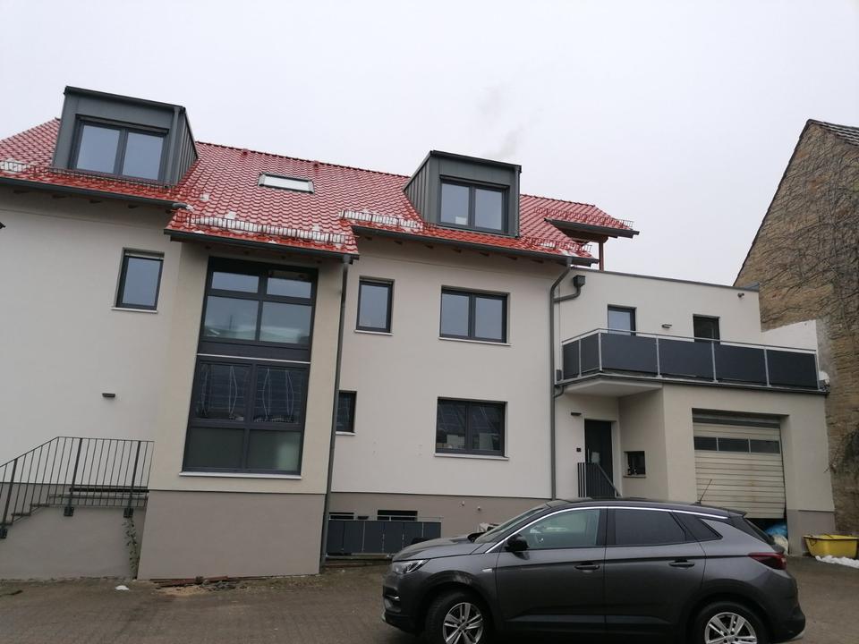 Thumbnail-Großzügige 4-Zimmerwohnung in Ochsenfurt Stadtteil Erlach