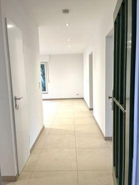 Thumbnail-Helle 3 Zimmer Wohnung mit Westloggia