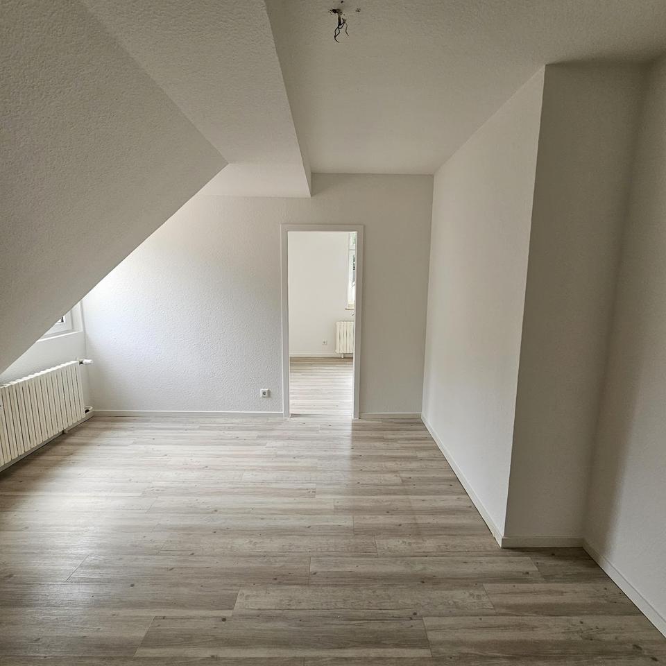 Thumbnail-Sehr schöne renovierte Wohnung in Duisburg zu vermieten