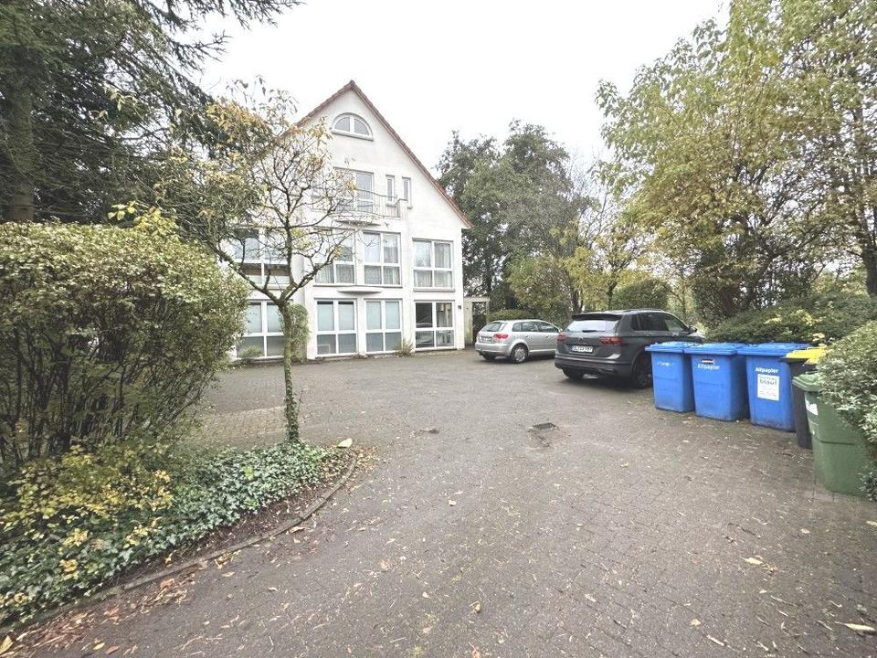 Thumbnail-Helle Dachgeschosswohnung mit Balkon in Oldenburg (Oldb)