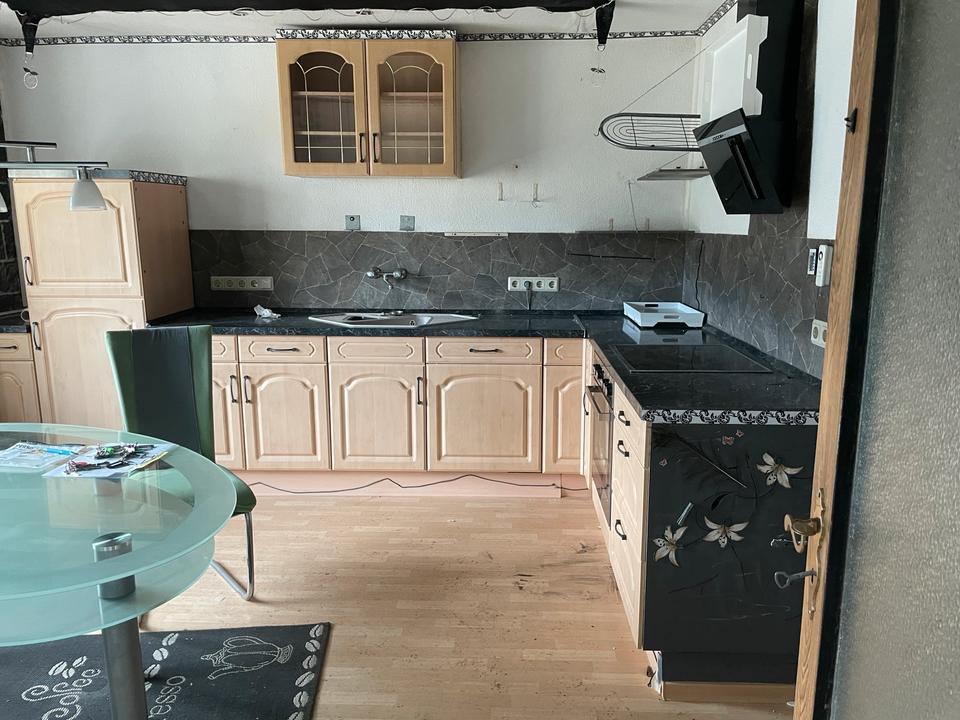 Thumbnail-Wohnung Haus im Grünen mit PKW Stellplatz Garten 06295 Eisleben