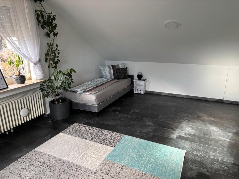 Thumbnail-3 Zimmer ETW Dachgeschosswohnung Provisionsfrei