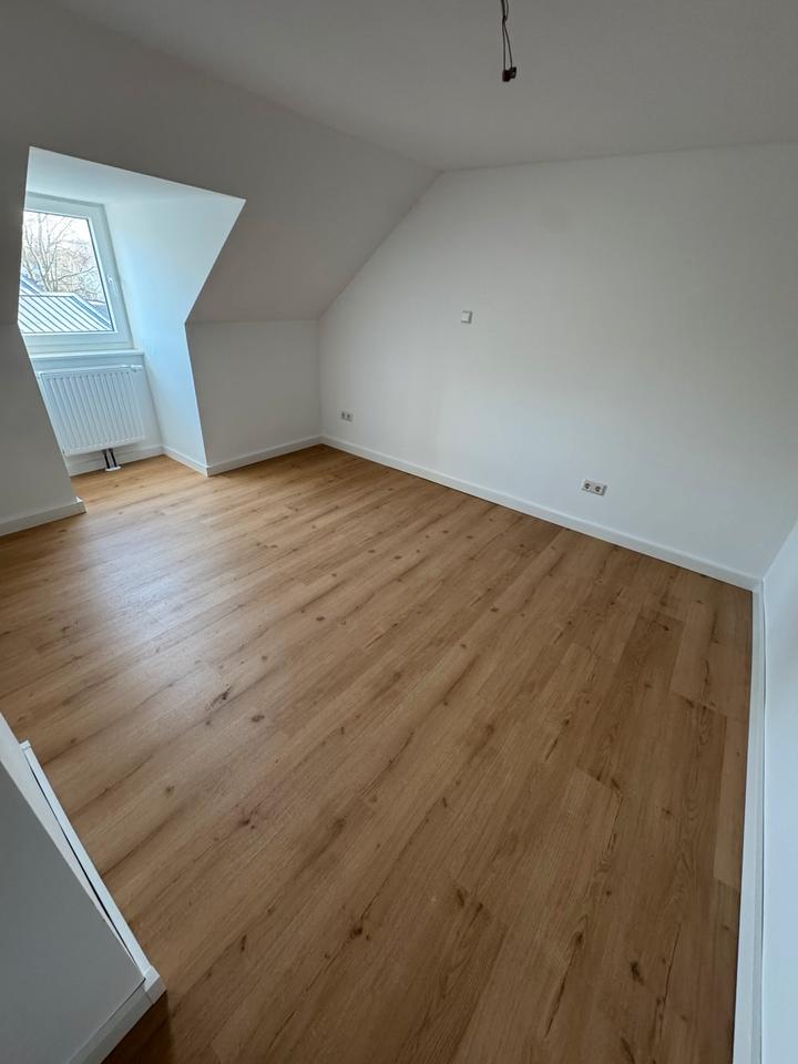 Thumbnail-Mittelreihenhaus zur Miete, Stade Hahle, Erstbezug nach Sanierung