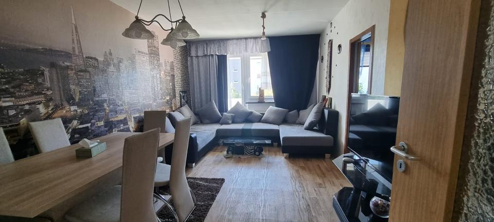 Thumbnail-3-Raum-Whg. mit Badewanne, Balkon und tollem Ausblick sowie Küche