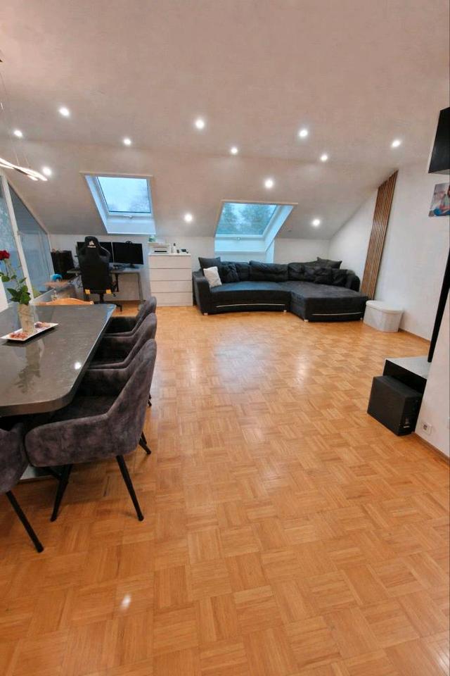 Thumbnail-3-Zimmer Dachgeschosswohnung mit Klima, Garten, Garage Wallbox.