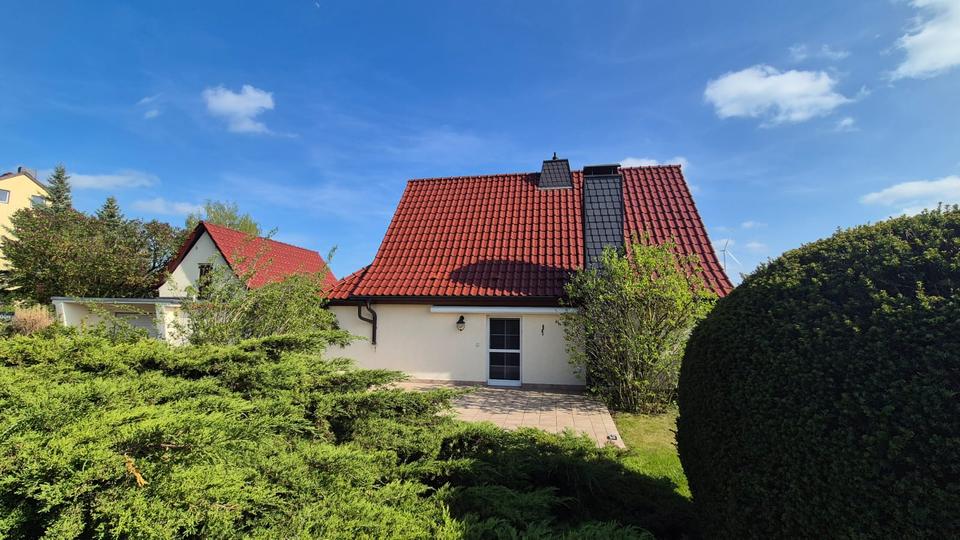 Thumbnail-Gepflegtes Einfamilienhaus mit liebevoll angelegten Garten