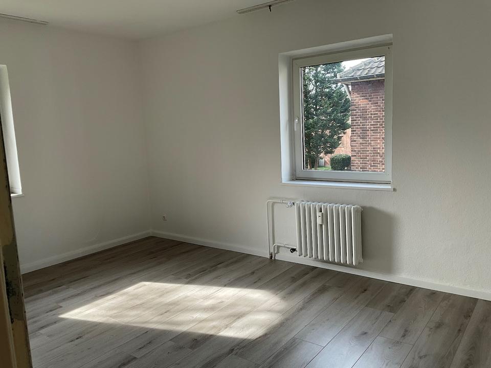 Thumbnail-Sehr schöne sanierte 3 Zimmer Wohnung in Duisburg zu vermieten