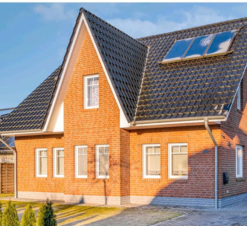 Thumbnail-Wohnung 67,66, Erste Etage, NK inkl.Strom , Stellplatz, 2 Zimmer