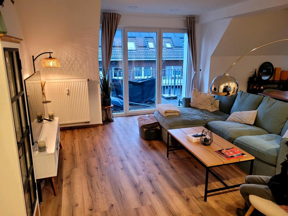 Thumbnail-Charmante, helle 3-Zimmer Maisonette-Wohnung im 3. OG mit Balkon