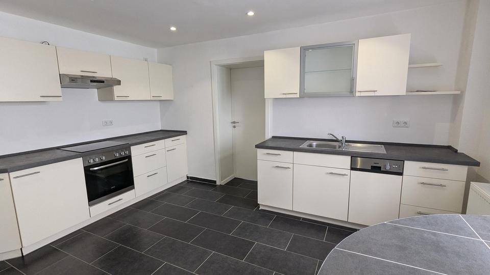 Thumbnail-Helle stilvolle Altbauwohnung in zentraler Lage