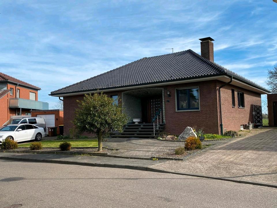 Thumbnail-Einfamilienhaus mit unverbauter Aussicht in bester Wohnlage