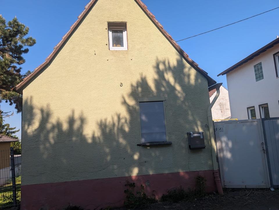 Thumbnail-Haus mit Abrissgebäude zu verkaufen