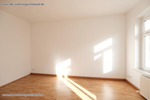 Thumbnail-SCHÖNE 3-RAUMWOHNUNG MIT BALKON IN RUHIGER SEITENLAGE!