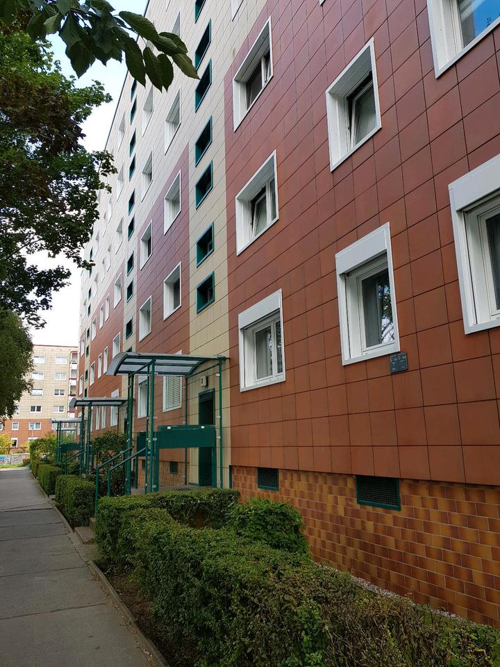 Thumbnail-3 Raum Wohnung,teilmöbliert mit EBK,BALKON UND KELLER