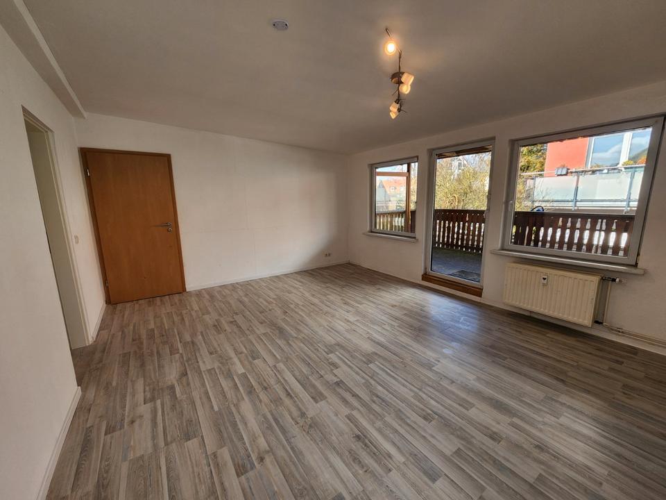 Thumbnail-Großzügige 5-Zimmer-Wohnung mit Balkon in Göttingen