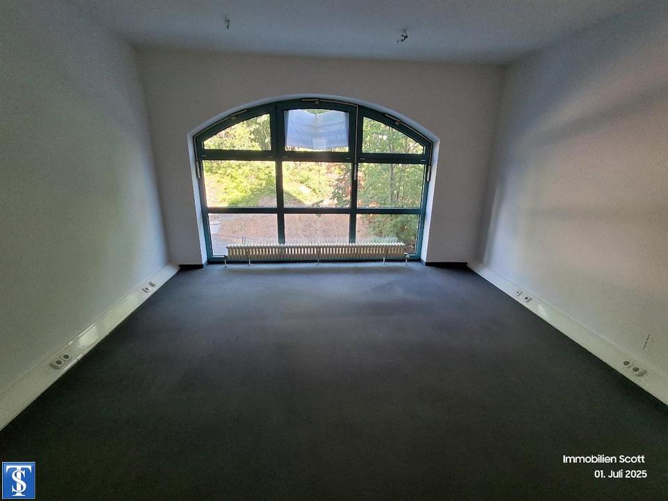 Thumbnail-Geräumiges und zentral gelegenes Büro in Plauen zu vermieten