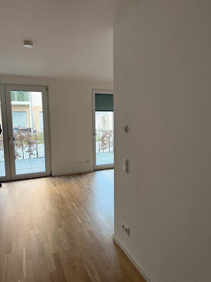 Thumbnail-Modernes Neubau-Apartment mit offener Raumgestaltung