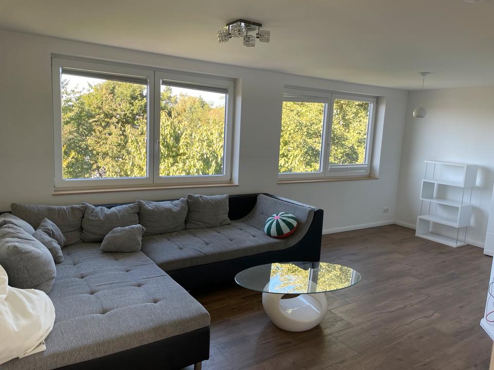 Thumbnail-2-Raum Wohnung im DG mit EBK