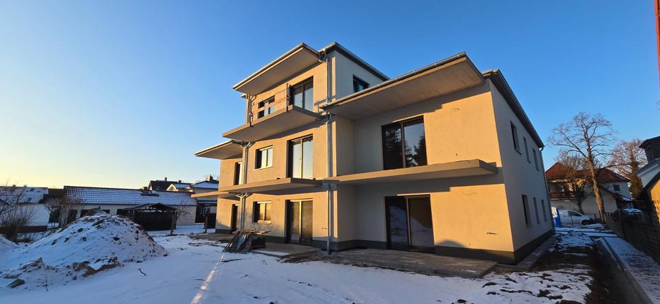 Thumbnail-Erstbezug: 2 Raum Wohnung mit Garten und Garage