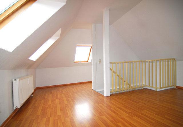 Thumbnail-Hübsche Dachgeschoss-Maisonette-Wohnung in zentrumsnaher, grüner Lage!