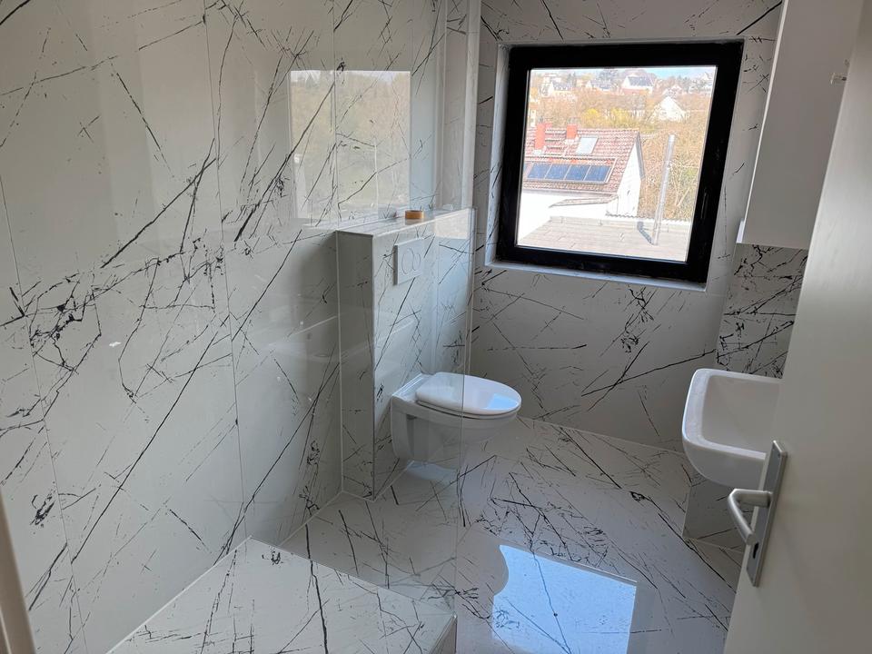 Thumbnail-Wohnung 3 Zimmer kernsarniert