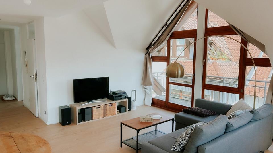 Thumbnail-Helle 2-Zimmer Wohnung im 3. OG mit Balkon in Stuttgart