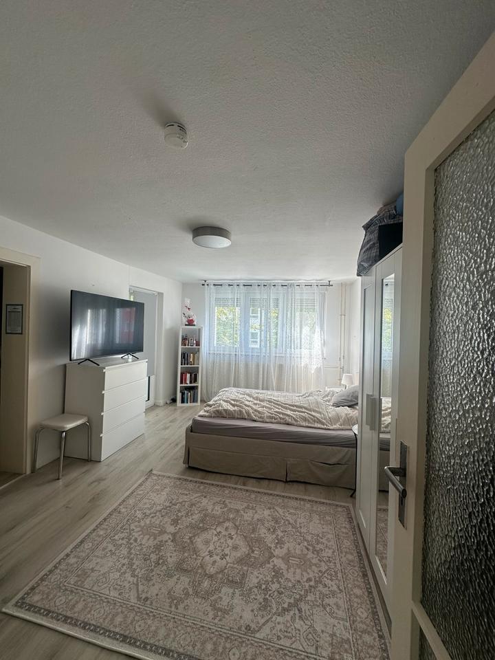 Thumbnail-1-Zimmer-Wohnung für StudentenAzubis in Frankfurt-Griesheim