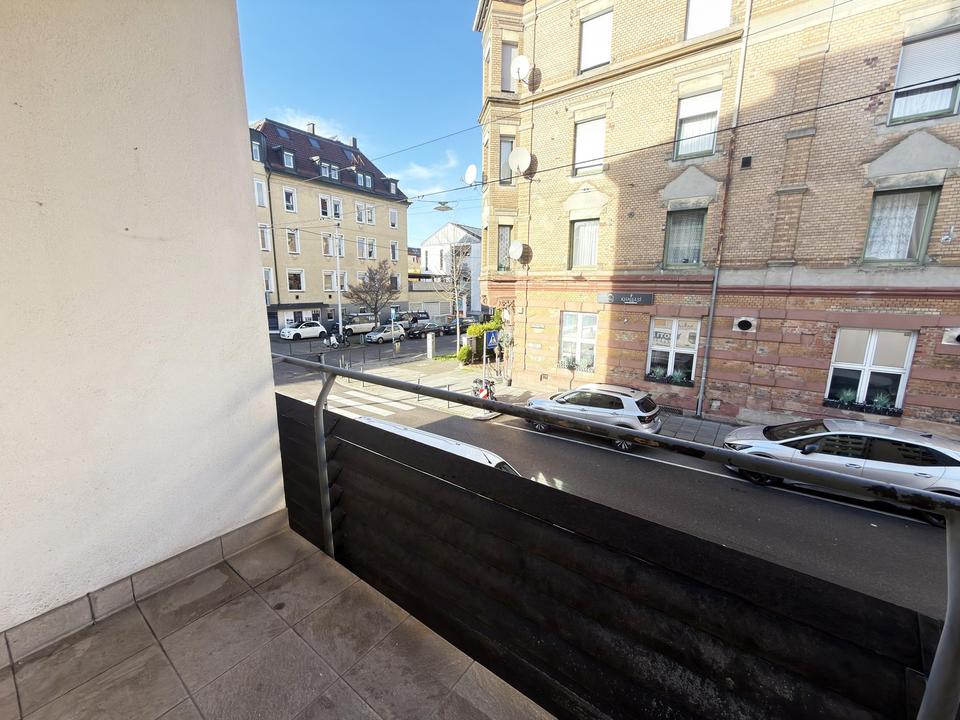 Thumbnail-Helle 1-Zimmer-Wohnung mit Balkon & Einbauküche | Renoviert & Gepflegt | Zentral in Cannstatt